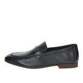TAPERED LEATHER LOAFERS WITH CLASP DETAIL - 34P6 - FRAU